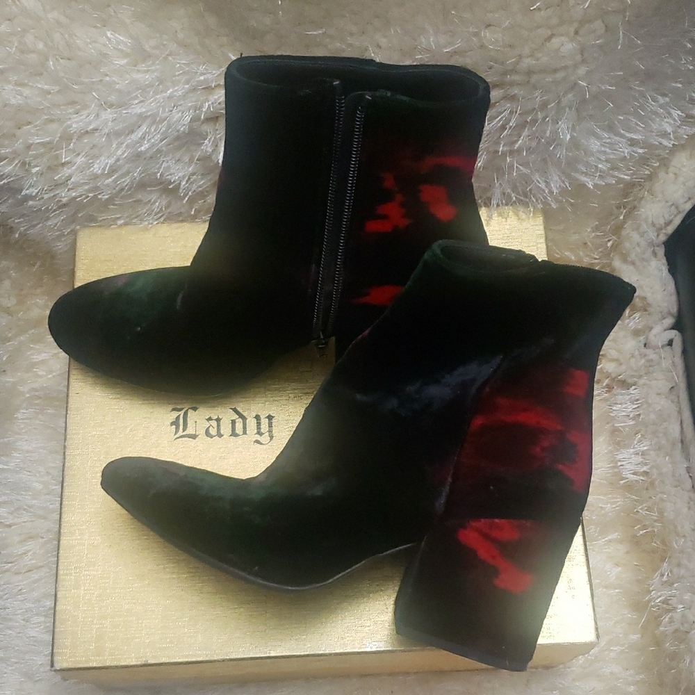 Steve Madden Bootie